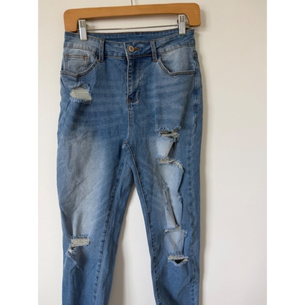 Women's Distressed Skinny Jeans – Blue Wash – Size 6 – NWOT - Picture 2 of 4